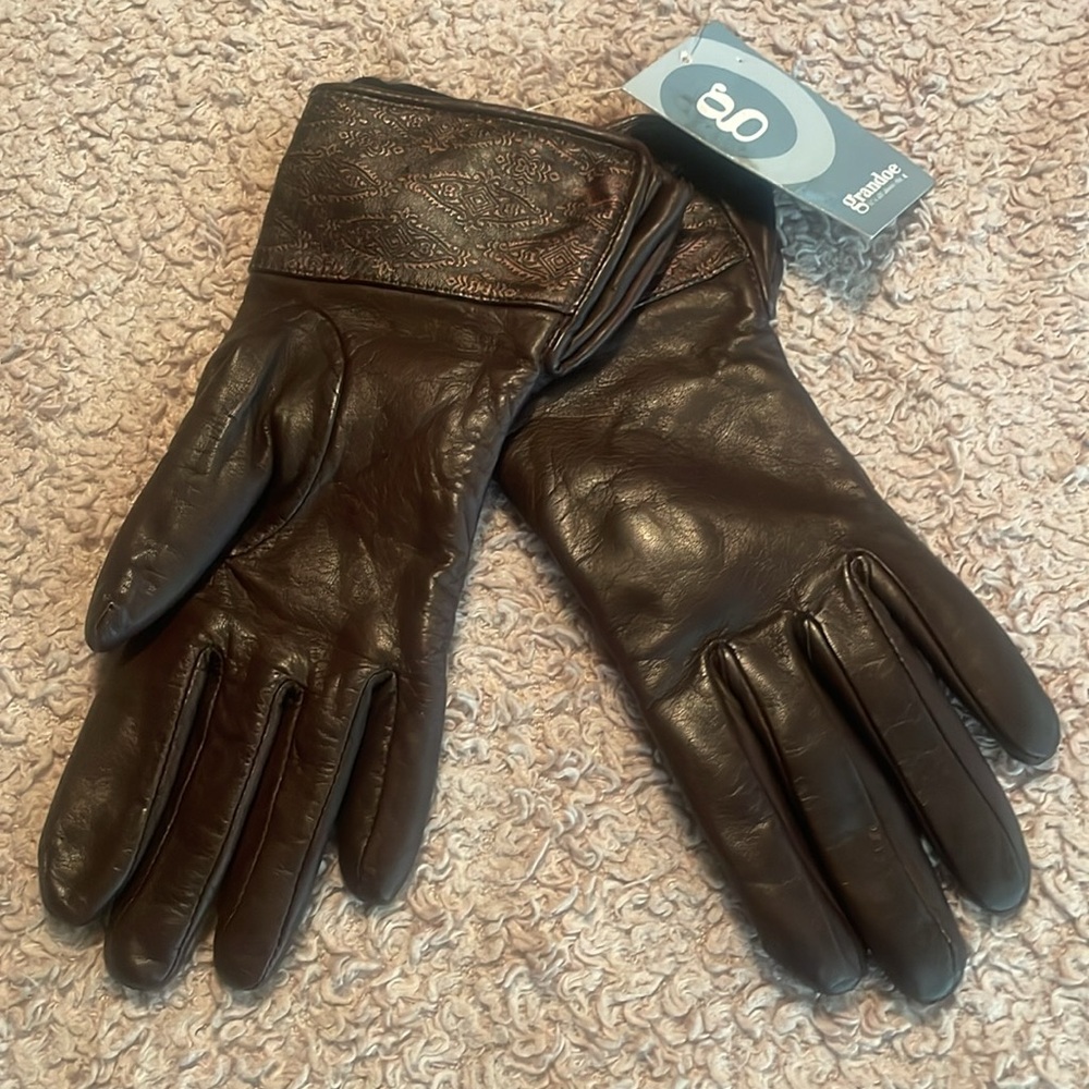 🌸NWT GRANDOE Womens Italian Leather Gloves - size 7 Small - Picture 2 of 11